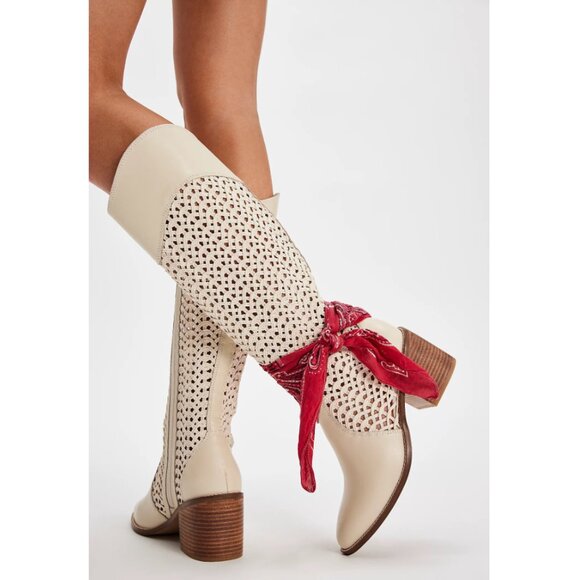 NEW KELSI DAGGER Echo Crochet High Shaft Boots in shell for women 825 8j4 - Picture 10 of 16